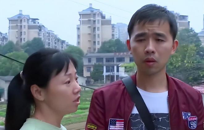 儿将单身母亲赶出家门背后真相令人泪目龙8国际电子游戏娱乐平台湖南14岁女(图10)